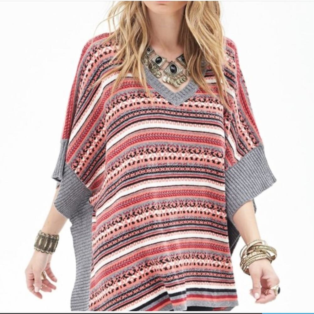 NWT Freshman Forever Macys Poncho Boho Bohemian Sweater Size Small #226